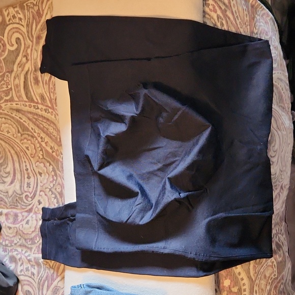 Blanqi Navy Blue Maternity Leggings - Picture 2 of 3